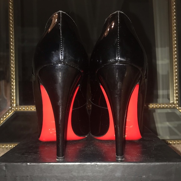 Christian Louboutin Shoes - CHRISTIAN LOUBOUTIN Patent Heels EUC